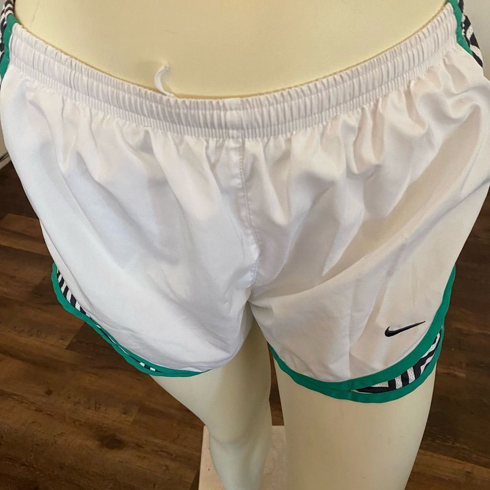 White Nike Shorts EUC